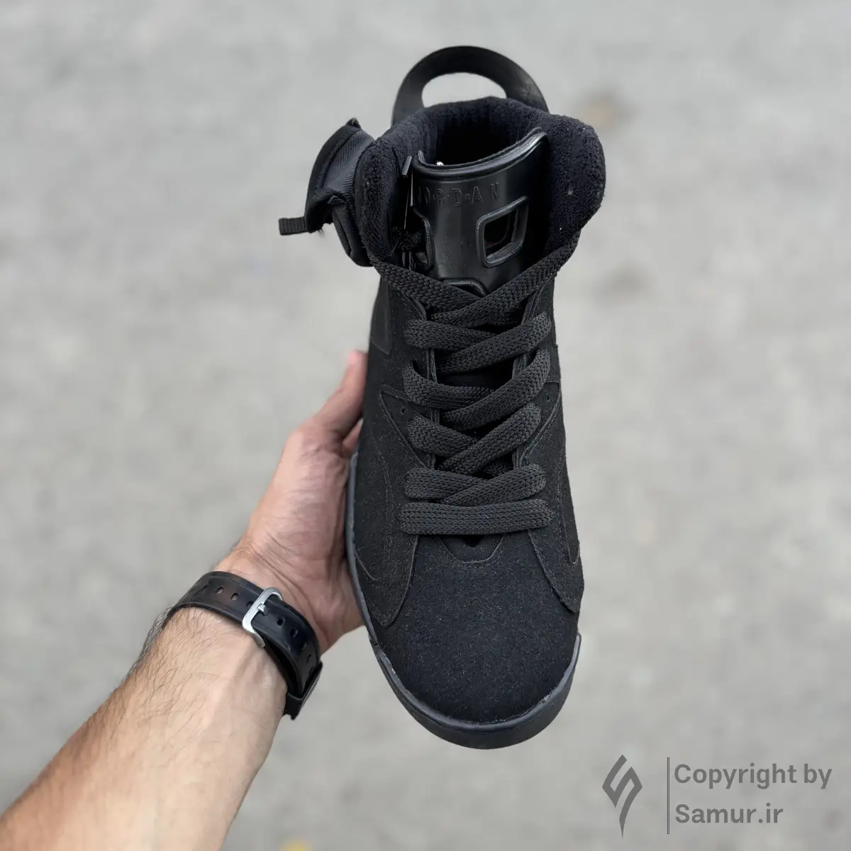 گالری تصاویر کتونی نایک ایر جردن 6 مشکی